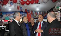 Kahramanmaraş'ta ihtiyaç sahiplerinin faydalanabileceği "geçici giyim mağazası" açıldı