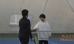 Manisa'da 12 Yaş Hafta Sonu Tenis Turnuvası başladı