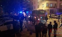 Mersin'de yangın çıkan evdeki kediyi itfaiye kurtardı