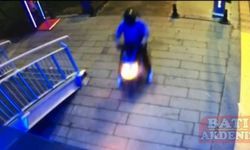 Bu kez de motosiklet ile asansöre çarptılar!