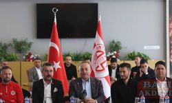 Dışişleri Bakanı Çavuşoğlu, Antalyaspor Kulübünü ziyaret etti
