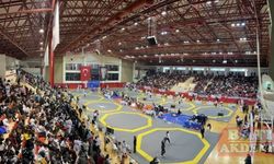 Isparta'da tekvando şampiyonasında, katılım açısından dünya rekoru kırıldı