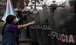 Peru'da hükümet karşıtı protestolarda ölenlerin sayısı 47'ye yükseldi