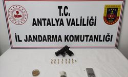 Antalya'da villaya düzenlenen uyuşturucu operasyonunda 2 tutuklama