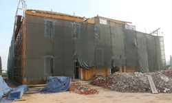 Hatay'da tarihi okulda restorasyon çalışmaları sürüyor
