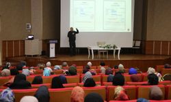 GÖLMEK'ten 'dijital platform' eğitimi