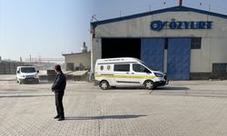 Fabrika çatısından düşen işçi öldü