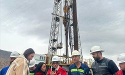 Şehit Esma Çevik'in ailesi Şırnak'ta petrol kuyularını gezdi