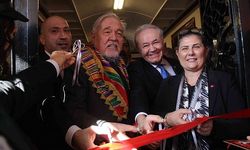 Prof. Dr. İlber Ortaylı, Söke'de isminin verildiği kütüphaneyi açtı