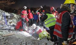 ADIYAMAN - "Asrın felaketi"nde enkaz altınla kalan 37 yaşındaki Sabit Babacan, 87'inci saatte kurtarıldı