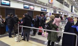Antalya'da konaklayan depremzedelerden evlerine "oturulabilir" raporu verilenler dönüyor