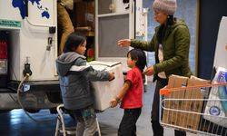 Antalya'da yaşayan yabancılar da depremzedelere yardım için seferber oldu