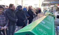 Asrın felaketinde hayatını kaybeden 5 kişilik aile Isparta'da toprağa verildi