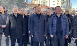 Bakan Kasapoğlu, Osmaniye'de deprem bölgesinde incelemelerde bulundu