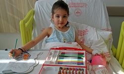 Hatay'da enkazdan kurtarılınca muayene olmadan su içmek istemeyen Hazal iyileşiyor