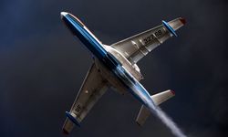 İskenderun Limanı'ndaki konteyner bölgesinde soğutma çalışması devam ediyor