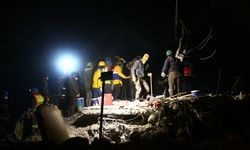 Kahramanmaraş merkezli depremlerde enkaz altında kalanları kurtarma çalışmaları sürüyor