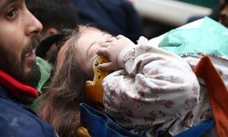Osmaniye'de yıkılan 10 katlı binadan bir kız çocuğu kurtarıldı