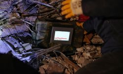 Savunma sanayisi için üretilen "Duvar Arkası Radar" deprem bölgesinde can kurtarıyor