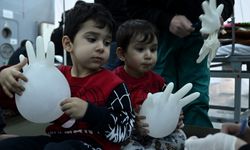 Yüzer hastane TCG Bayraktar depremzedelere "nefes" oldu