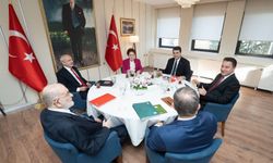 Altılı masada gündem: Deprem!
