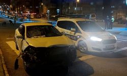 İki otomobilin çarpışması sonucu 1 kişi yaralandı