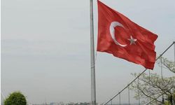 ANKARA - Milli yas ilan edilmesinin ardından Türk bayrakları yarıya çekildi