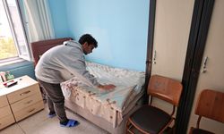 Enkazdan kurtarıldığında kitaplarını soran öğrenci, tıp fakültesini hedefliyor