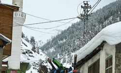 Artvin'de çığ düşmesi sonucu 2 kişi öldü, 7 kişi yaralandı