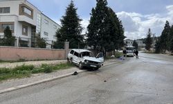 Otomobil ile kamyonun çarpışması sonucu 1 kişi öldü, 1 kişi yaralandı