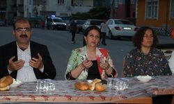 HDP'li Pervin Buldan, Mersin'de iftar programına ve seçim bürosu açılışına katıldı
