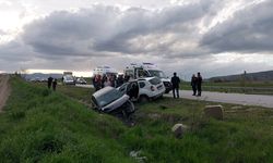 İki otomobilin çarpışması sonucu 4 kişi yaralandı
