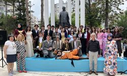 Kumluca'da lise öğrencilerinden sanat günleri gösterisi