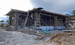 Van depremini yaşayan işçi, Kahramanmaraş'ta afet konutlarının inşasında çalışıyor