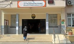 Depremden etkilenen Adana, Hatay ve Osmaniye'de YKS'nin ilk oturumu başladı