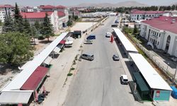 DOSYA HABER - Depremden etkilenen Afşin'de ticaret hayatı konteyner çarşılarda sürüyor