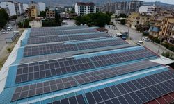 Hatay'da güneş enerjisiyle elektrik üreten belediye, bütçesine katkı sağlıyor