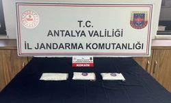 Antalya'da aracında uyuşturucu bulunan kişi gözaltına alındı