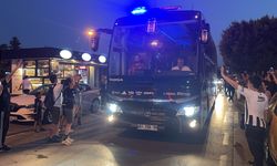 Beşiktaş kafilesi Adana'ya geldi