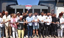 Otomobil tutkunları Antalya'daki festivalde buluştu