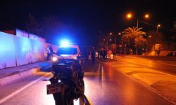 Refüje çarpan motosikletteki öğretmen hayatını kaybetti