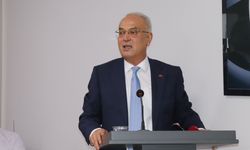 Adana'da MHP'ye katılan 87 kişiye rozet takıldı