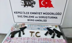 Antalya'da suç örgütü operasyonunda yakalanan 6 zanlı tutuklandı