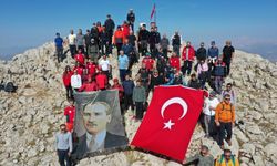 Davraz'da Cumhuriyet yürüyüşü yapıldı