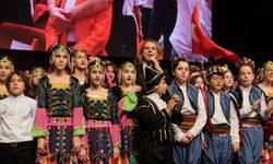 İELEV Okulları, Cumhuriyet'in 100. yılını törenle kutladı