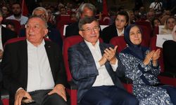 Gelecek Partisi Genel Başkanı Davutoğlu, Adana'da ilçe kongresine katıldı
