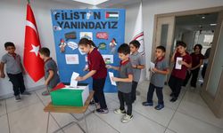 Öğrenciler depremde Türkiye'ye yardım eden Filistinli çocukları unutmadı
