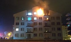 Apartmanda çıkan yangın hasara neden oldu