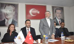 AK Parti Mersin Milletvekili Nebati, partisinin Tarsus İlçe Başkanlığını ziyaret etti