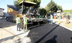 Akdeniz'de yollara 4,5 yılda 110 bin ton sıcak asfalt döküldü